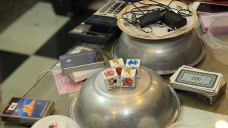 cac cong cu bip trong xoc dia